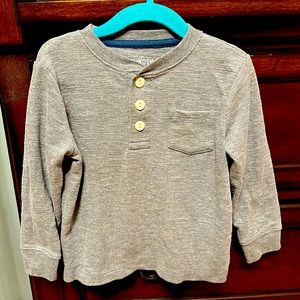 Long sleeve T-shirt. Boys 3T. Gray. OshKosh B’gosh. Like new.
